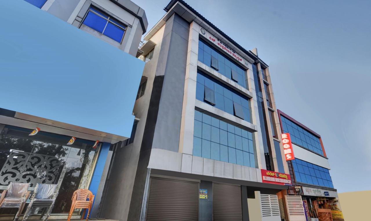 Hotel Treebo Trend Karan Residency Mysuru Zewnętrze zdjęcie